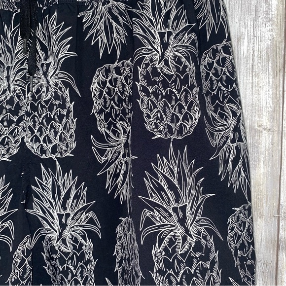 Lauren James Black Pineapple Shorts - Picture 3 of 5